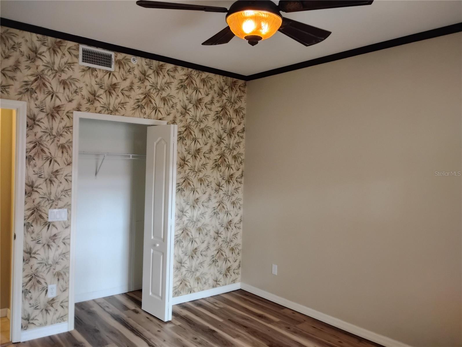 TUSCAN LAKES - Residential