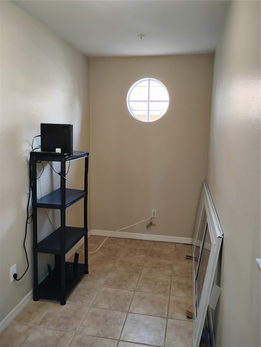 TUSCAN LAKES - Residential