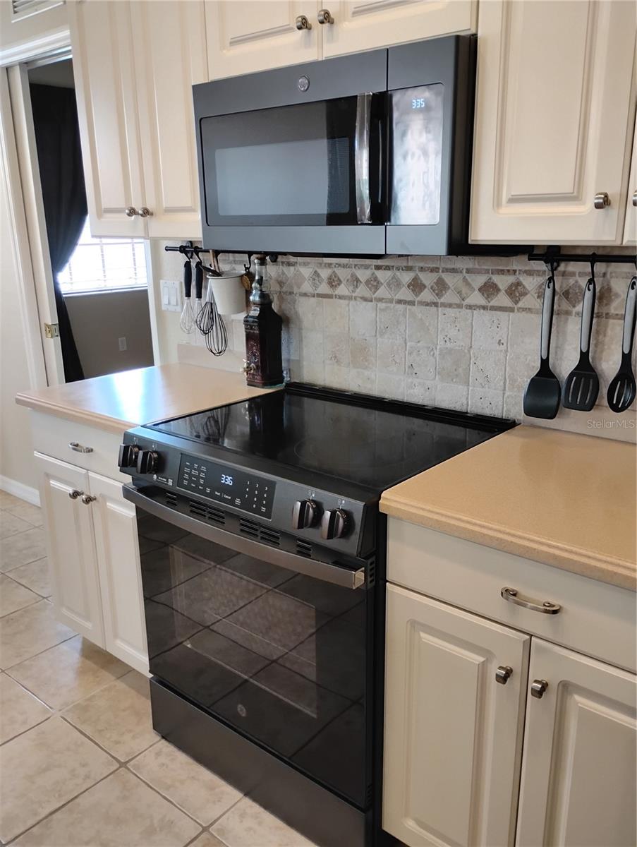 TUSCAN LAKES - Residential