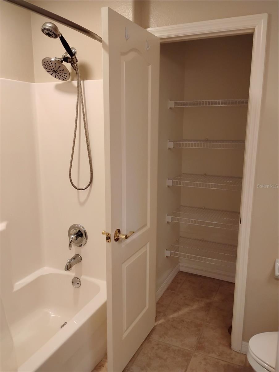 TUSCAN LAKES - Residential