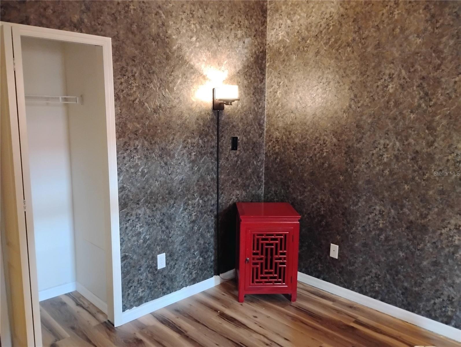 TUSCAN LAKES - Residential