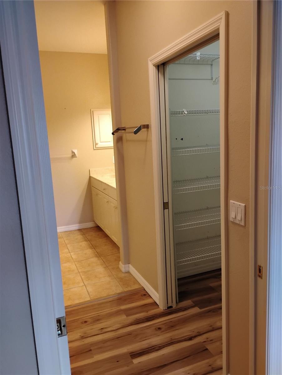 TUSCAN LAKES - Residential