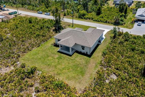 A home in PORT CHARLOTTE