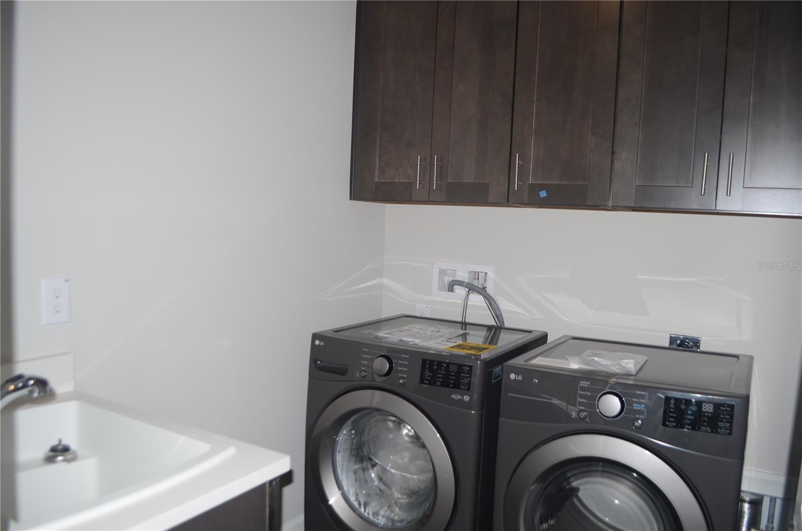 RIVER LNDG PH 2A-2B-2C-2D-3A- - Residential Lease