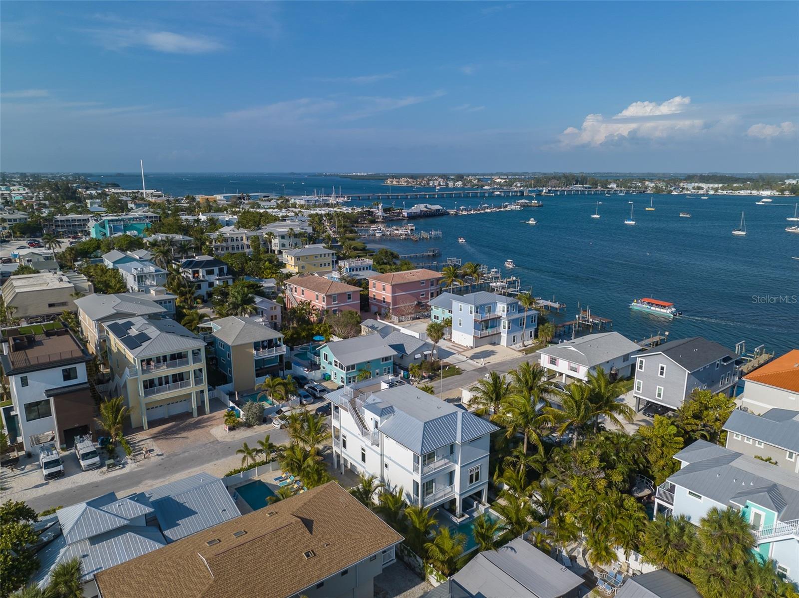 CORTEZ BEACH - Residential