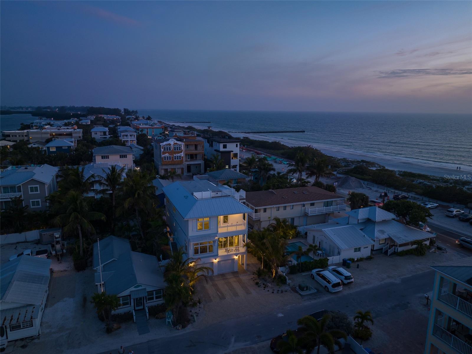CORTEZ BEACH - Residential