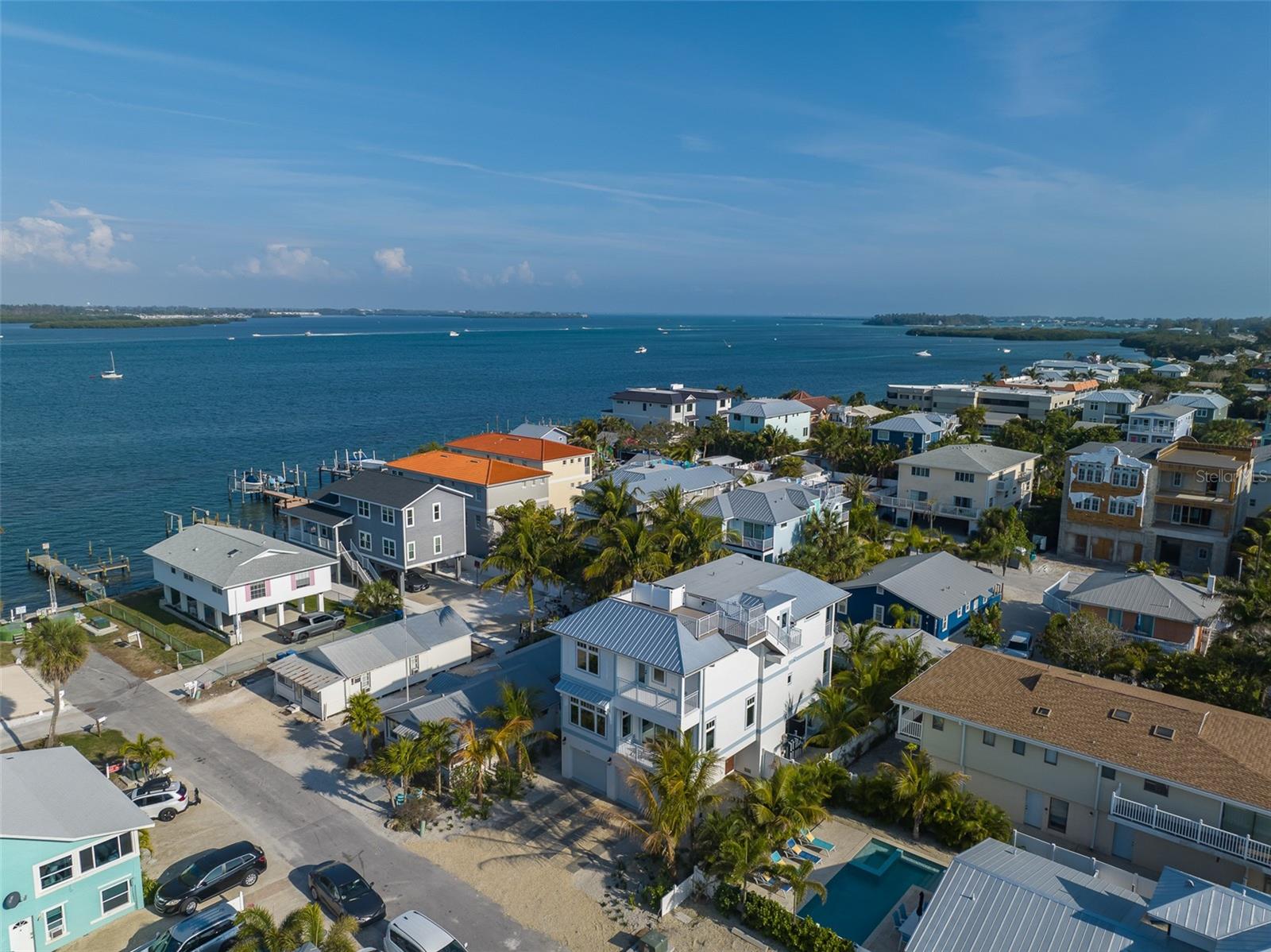 CORTEZ BEACH - Residential