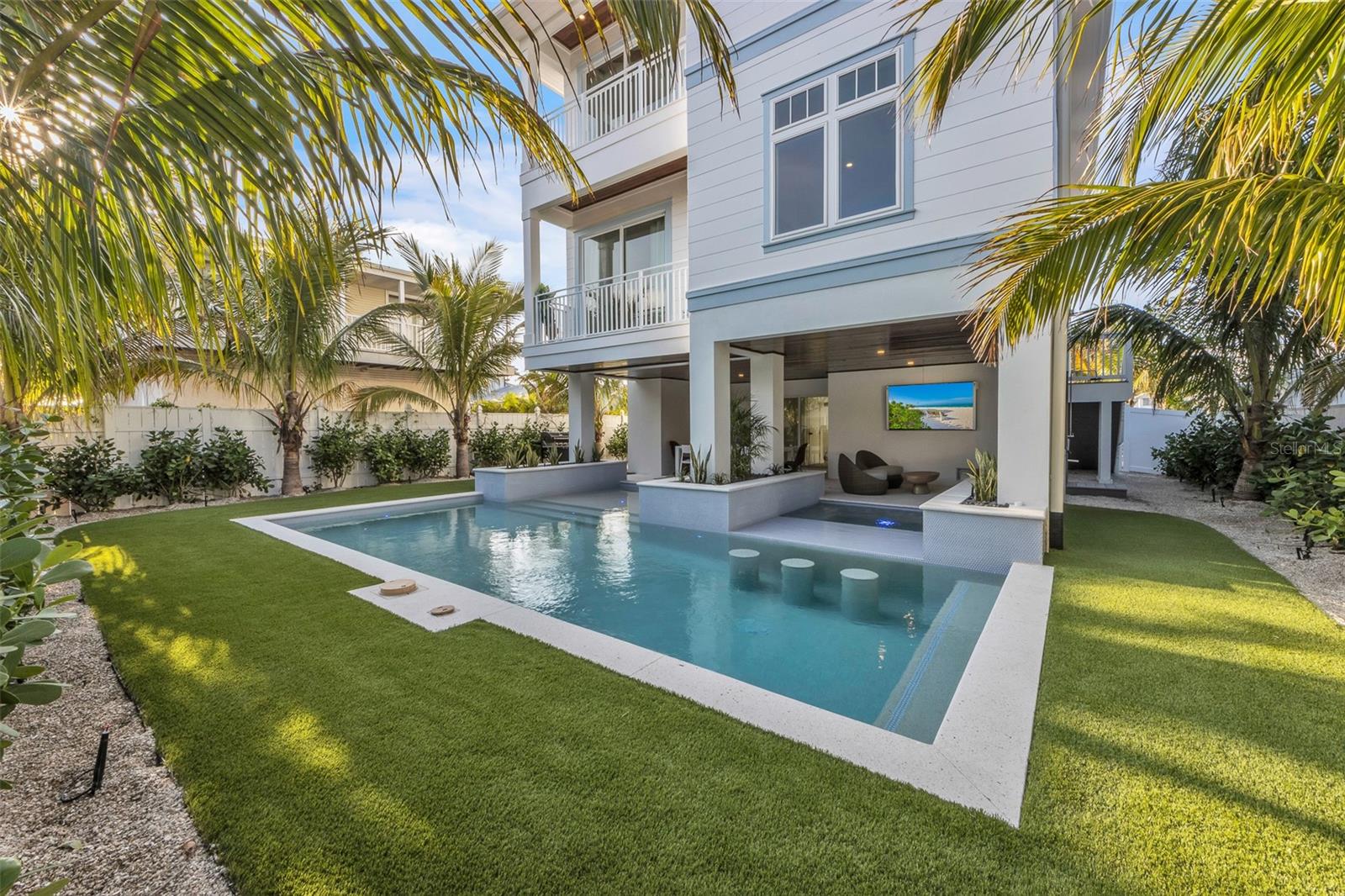 CORTEZ BEACH - Residential