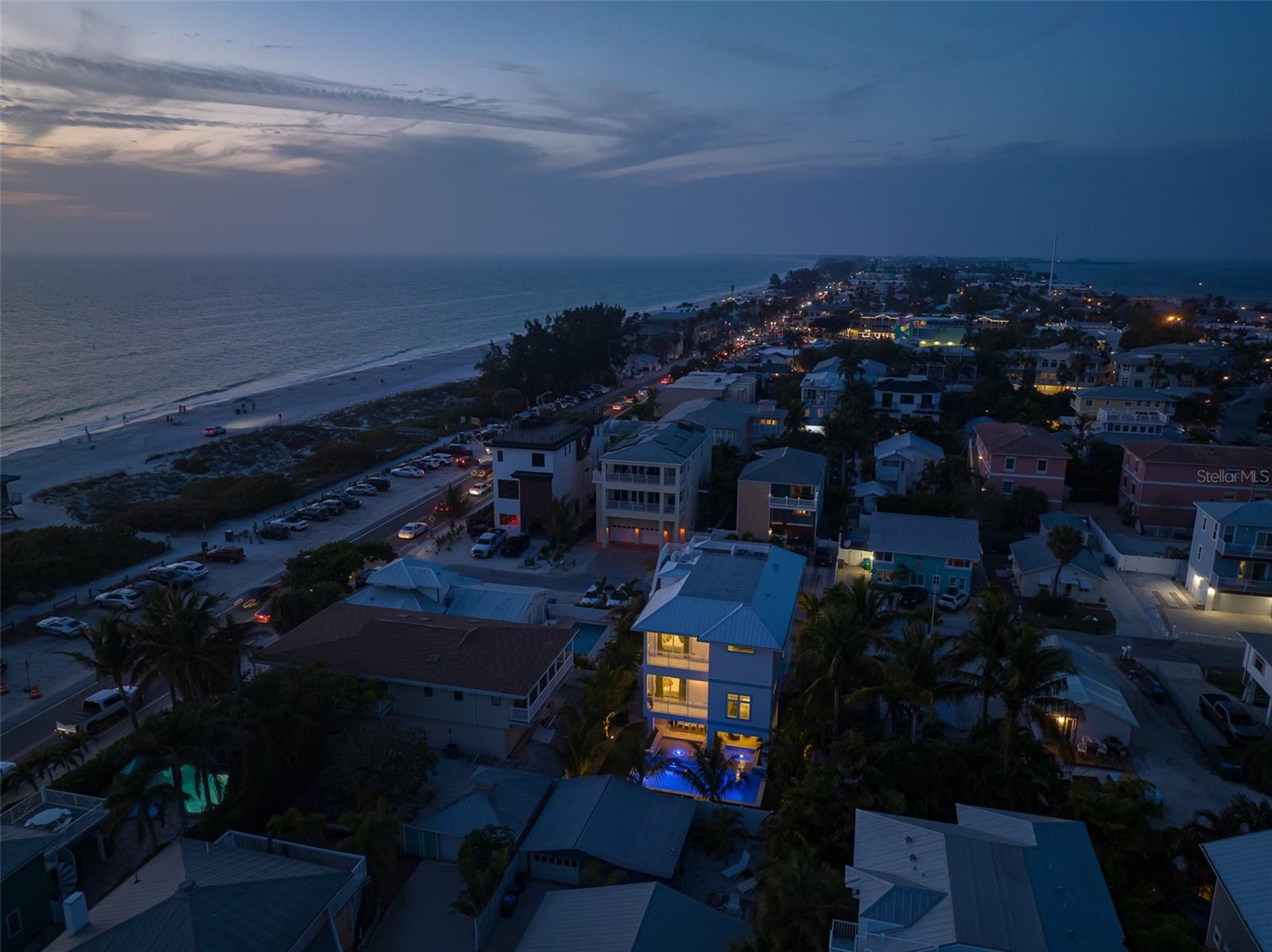 CORTEZ BEACH - Residential