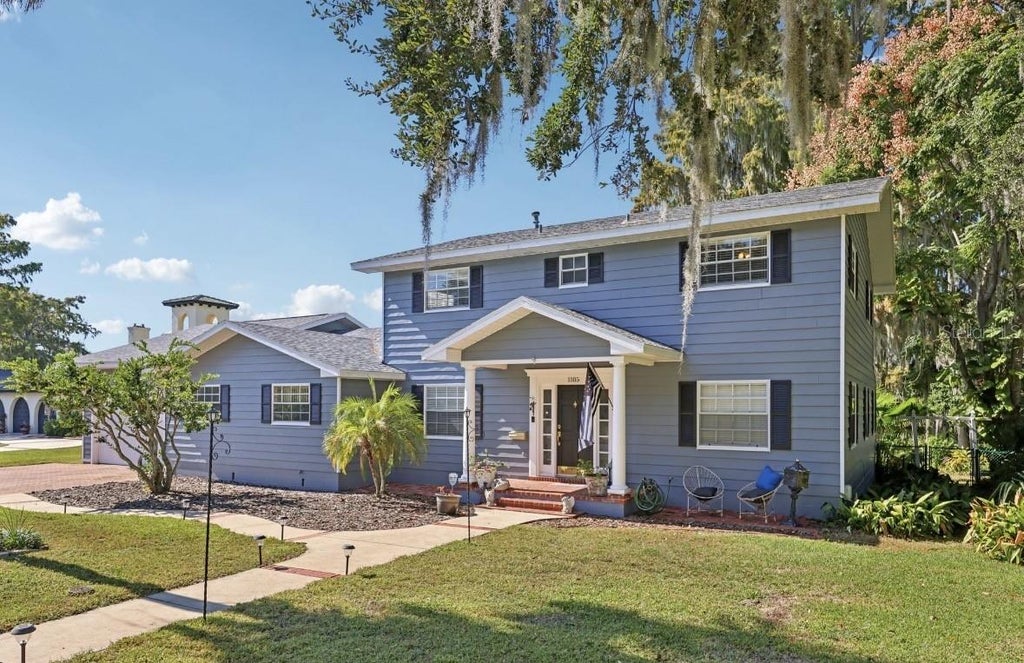 Photo of 1105 S 9th Street, Leesburg, FL 34748 (MLS # TB8522472)
