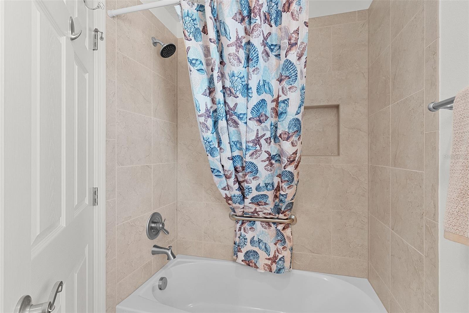 COLLIER AT ALDEN BUNGALOWS - Residential