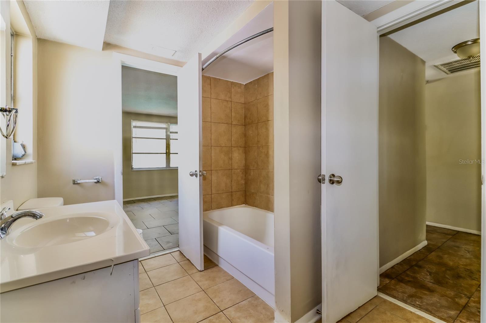 REGENCY PARK UNIT 9 - Residential Lease