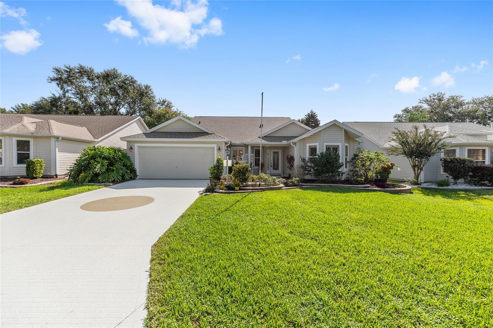 1185 OAK FOREST DRIVE