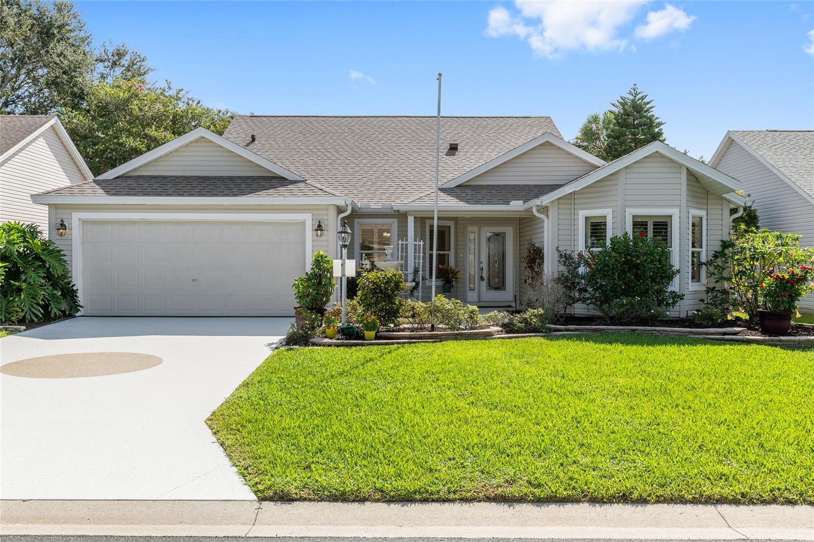 1185 OAK FOREST DRIVE