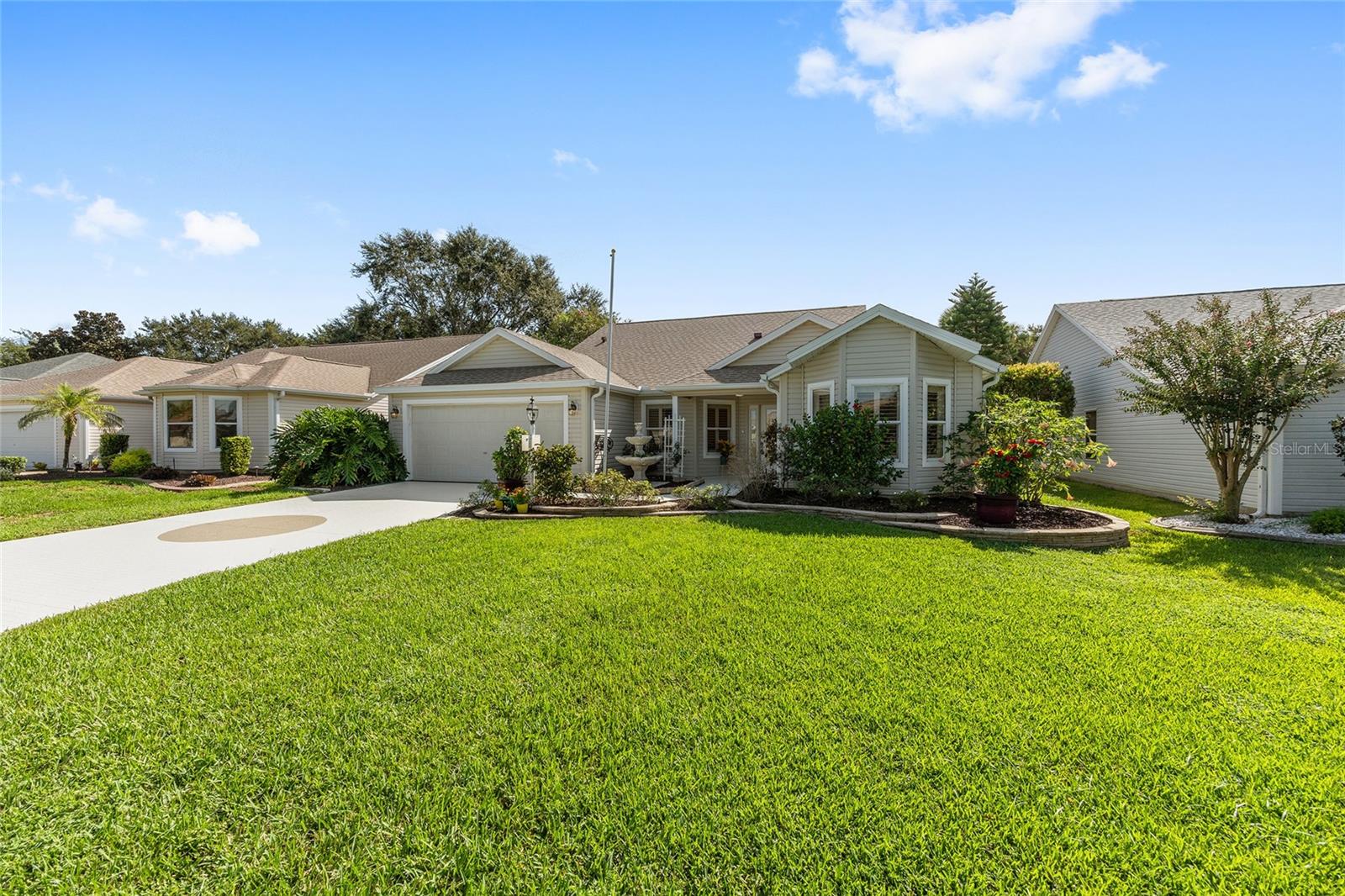 1185 OAK FOREST DRIVE