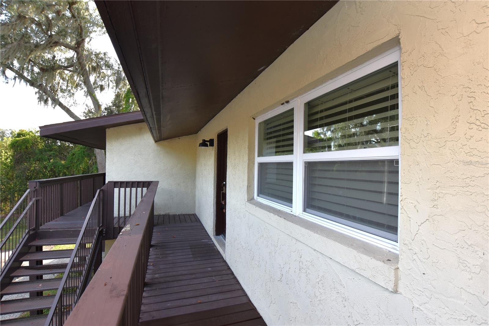 SANDY COVE LAKELAND & SANDY COVE LAKELAND ADD 01 - Residential Lease