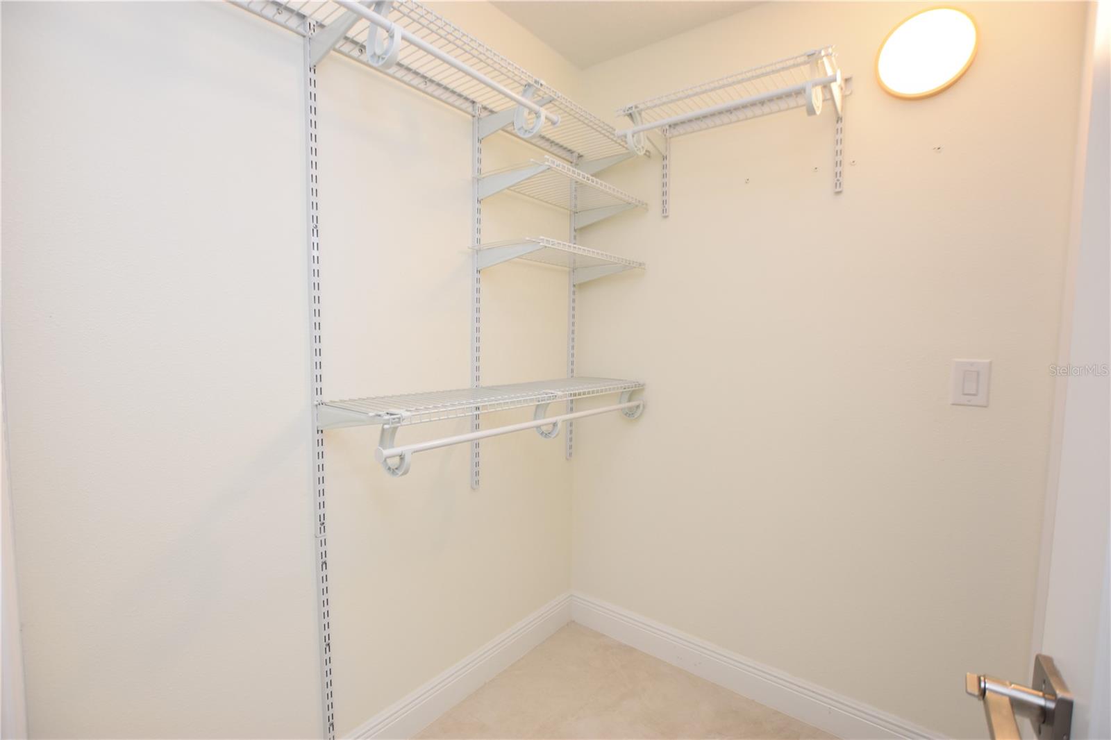 SANDY COVE LAKELAND & SANDY COVE LAKELAND ADD 01 - Residential Lease