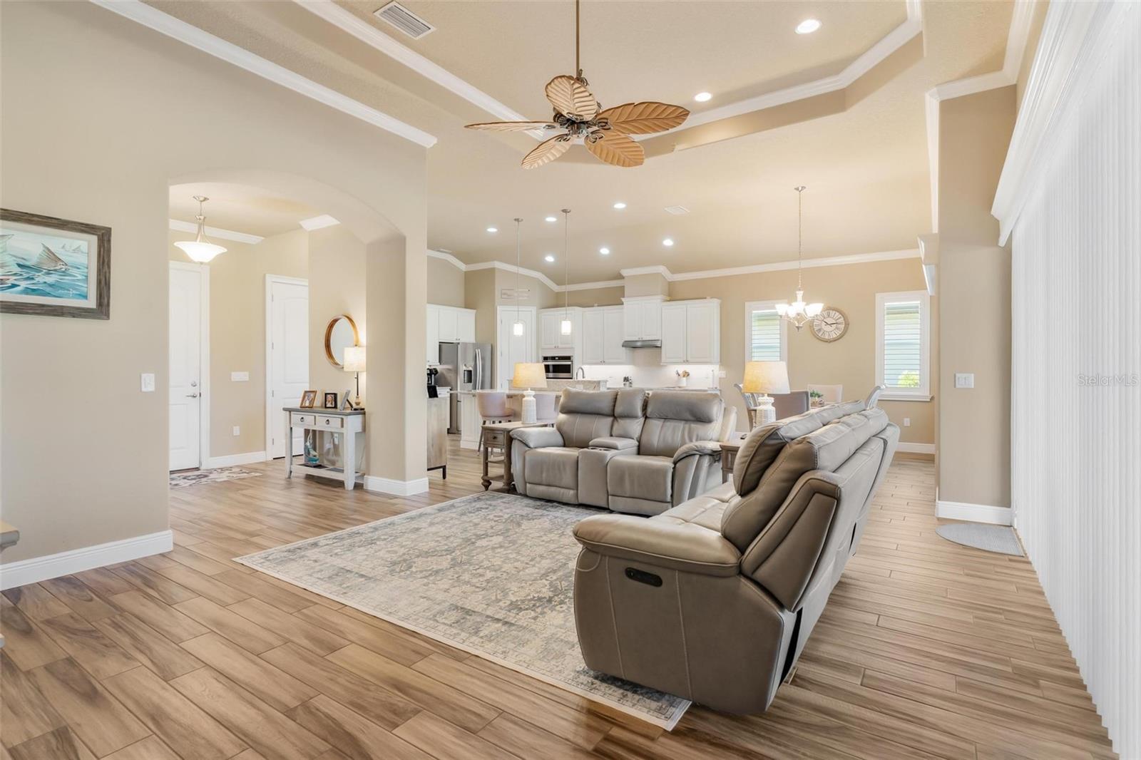 HARBOR HILLS - Residential