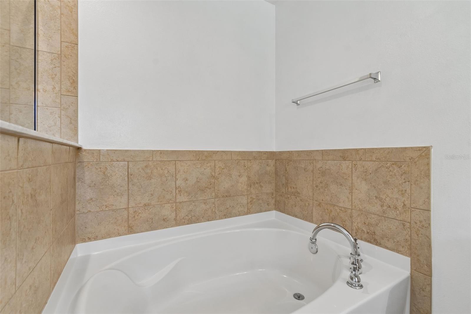 ASBEL ESTATES - Residential