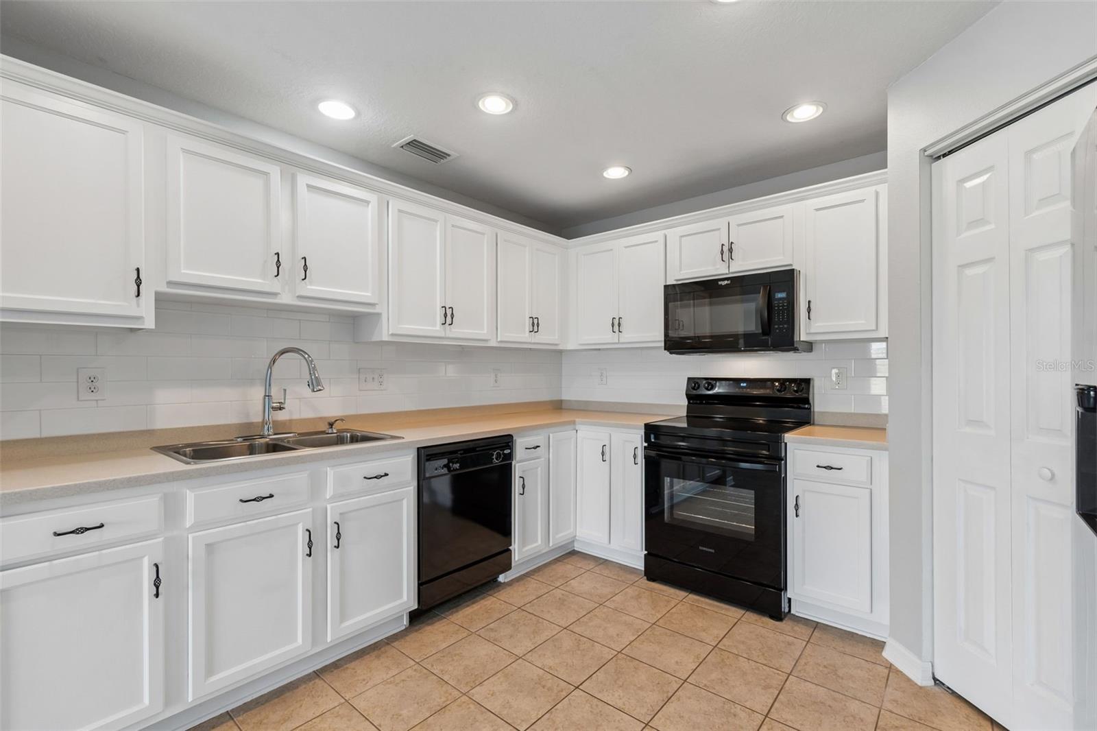 ASBEL ESTATES - Residential