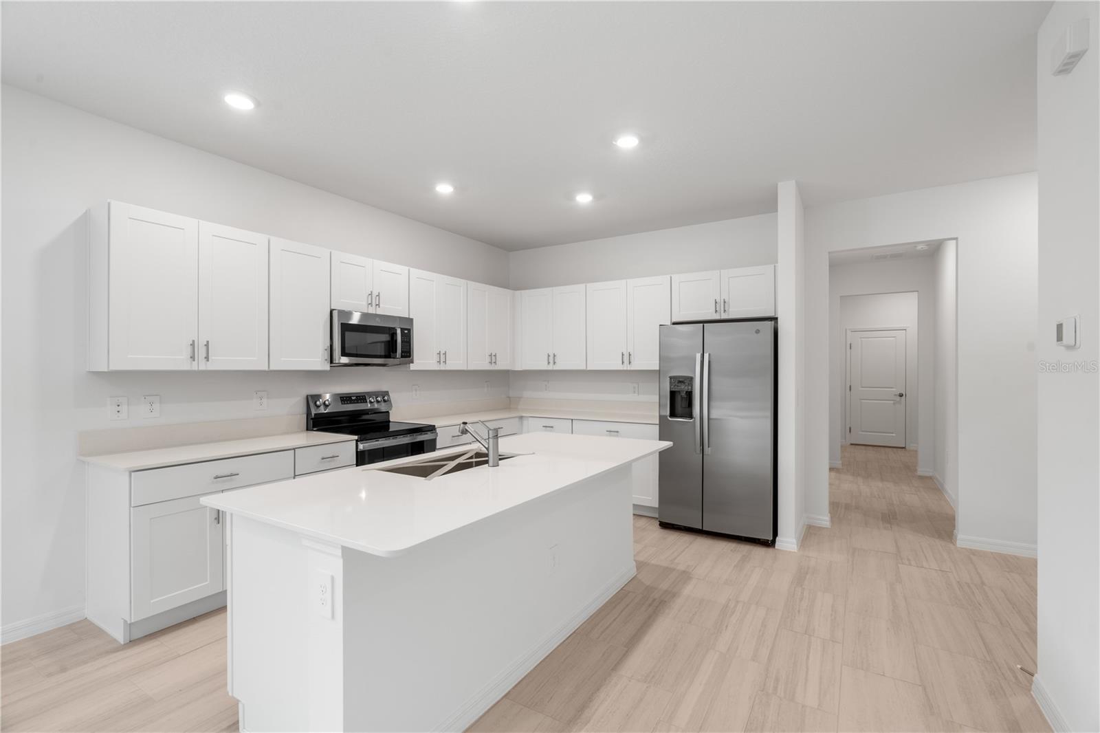 ANGELINE PH 4D - Residential Lease