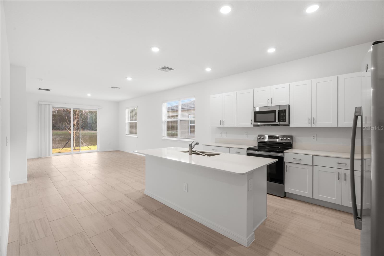 ANGELINE PH 4D - Residential Lease