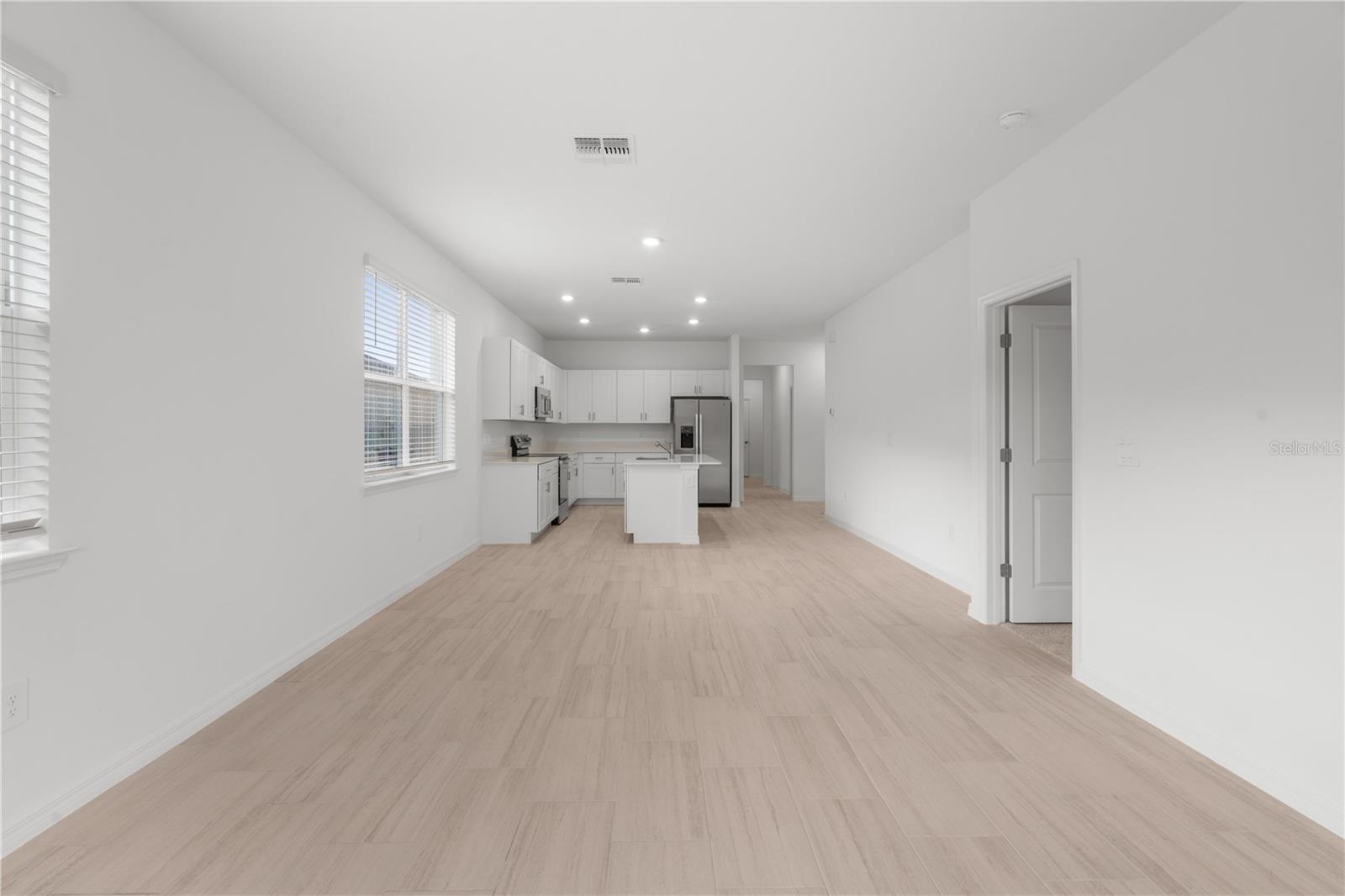 ANGELINE PH 4D - Residential Lease