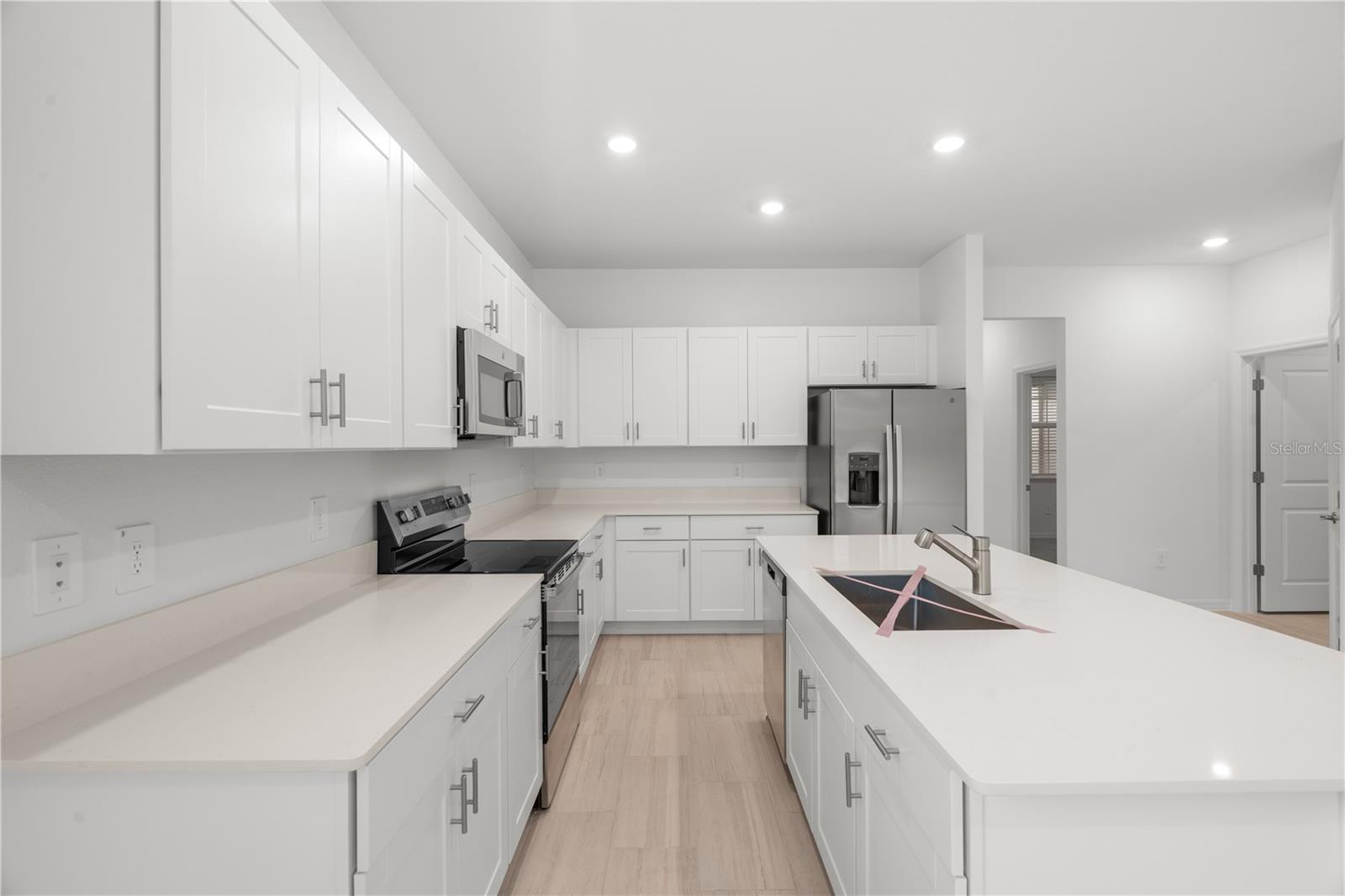 ANGELINE PH 4D - Residential Lease