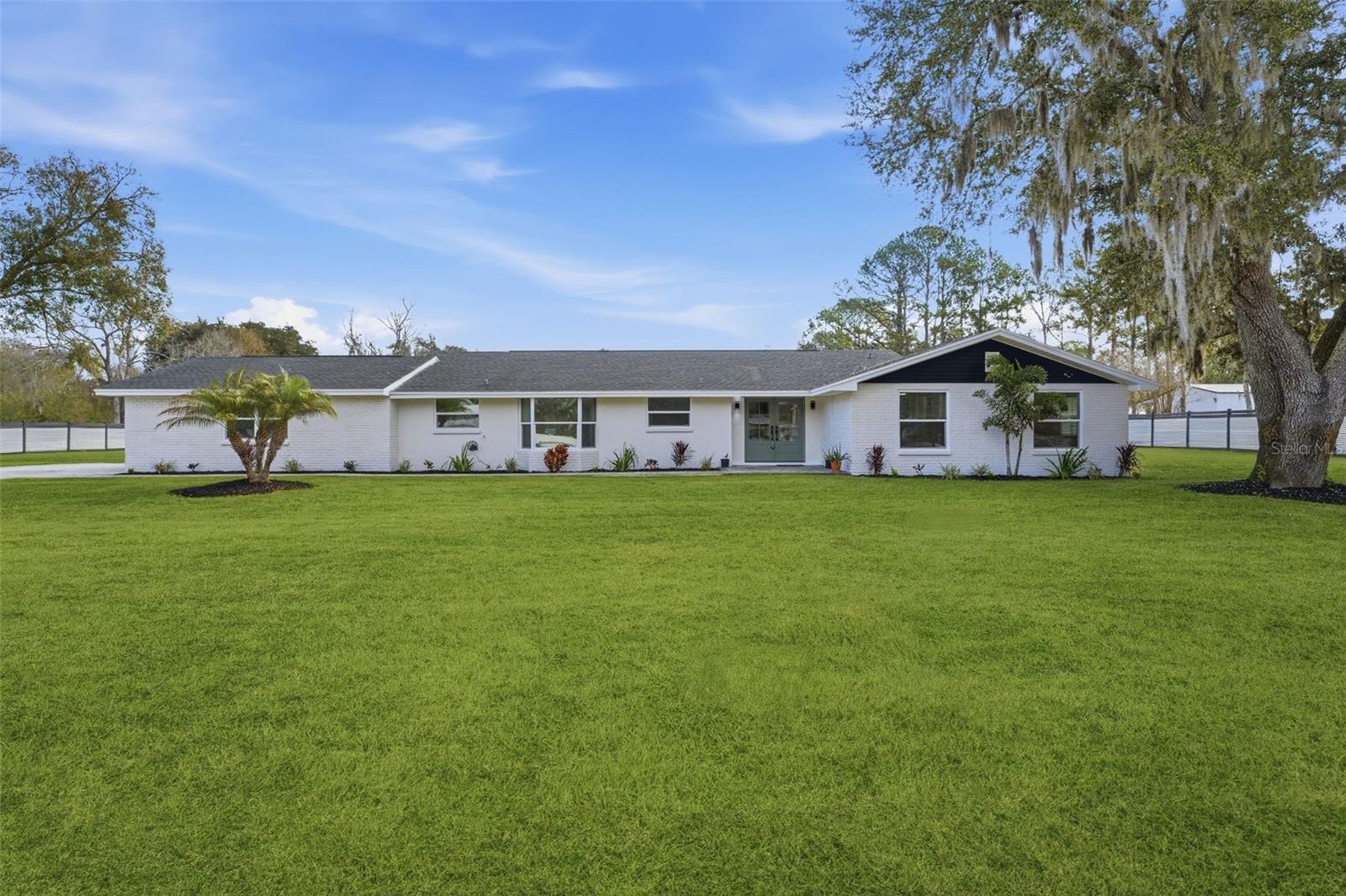 2338 MEADOWBROOK DRIVE