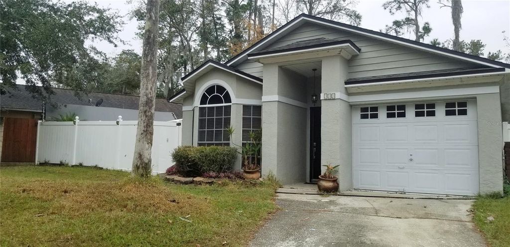 Photo of 333 Mccoy Village Court, Apopka, FL 32712 (MLS # O6384581)
