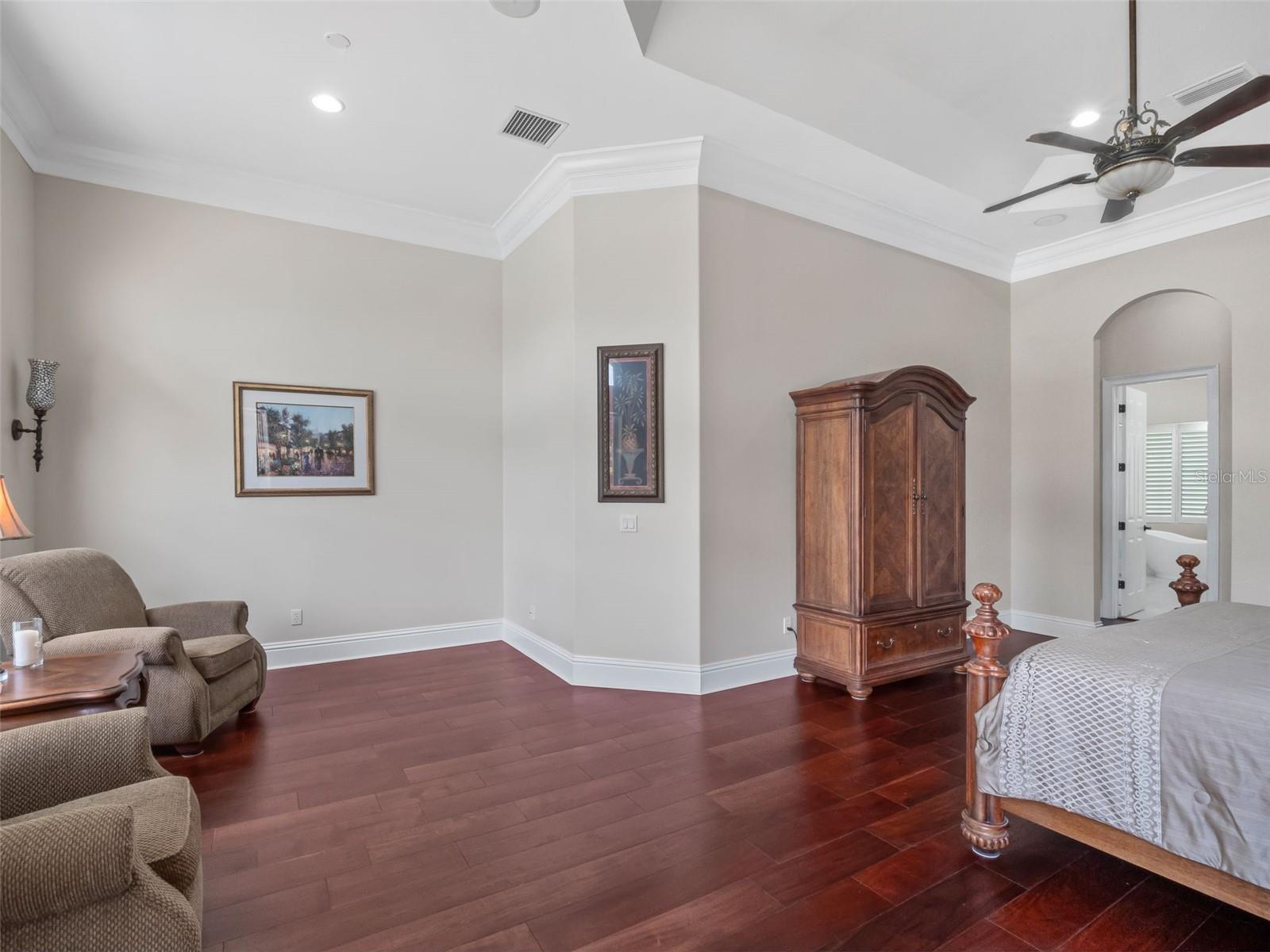 LAKE MARKHAM PRESERVE - Residential