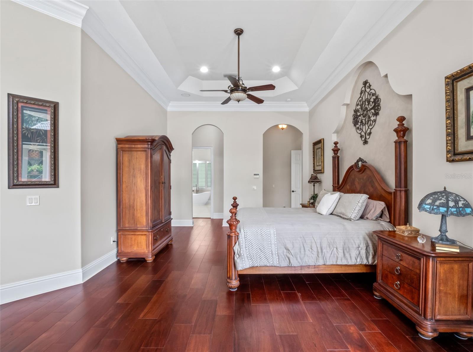 LAKE MARKHAM PRESERVE - Residential