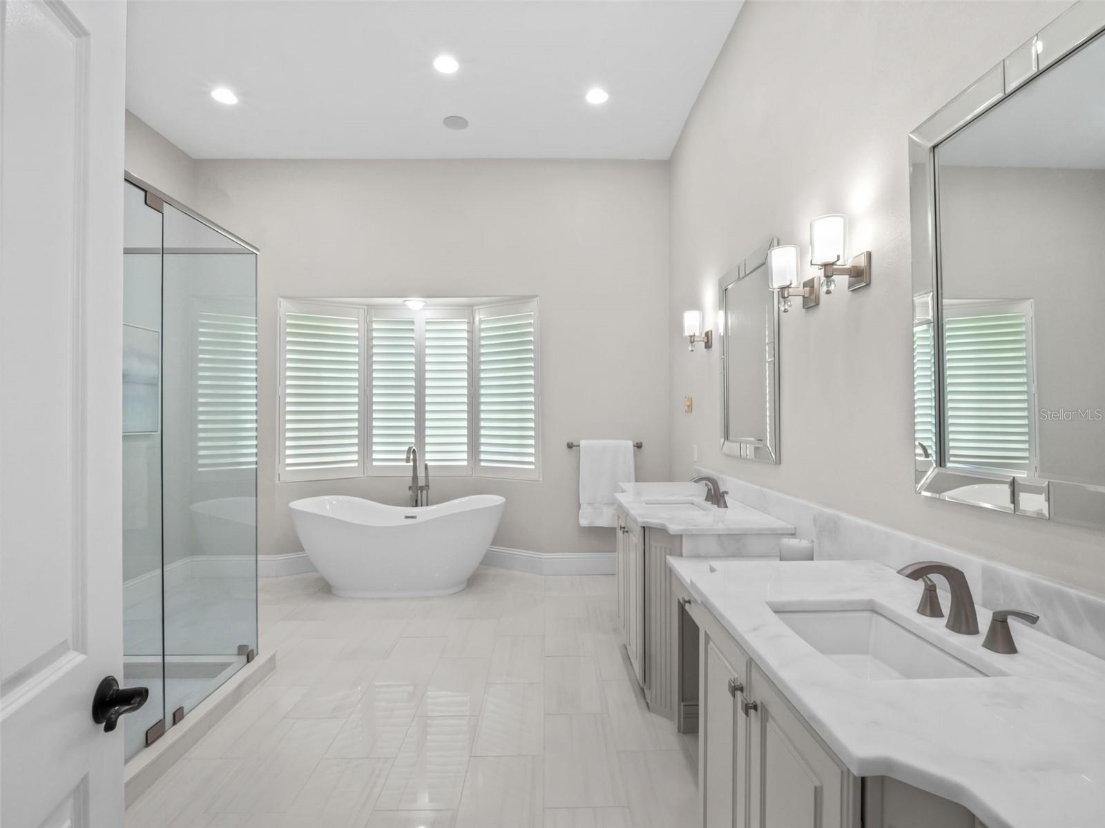 LAKE MARKHAM PRESERVE - Residential