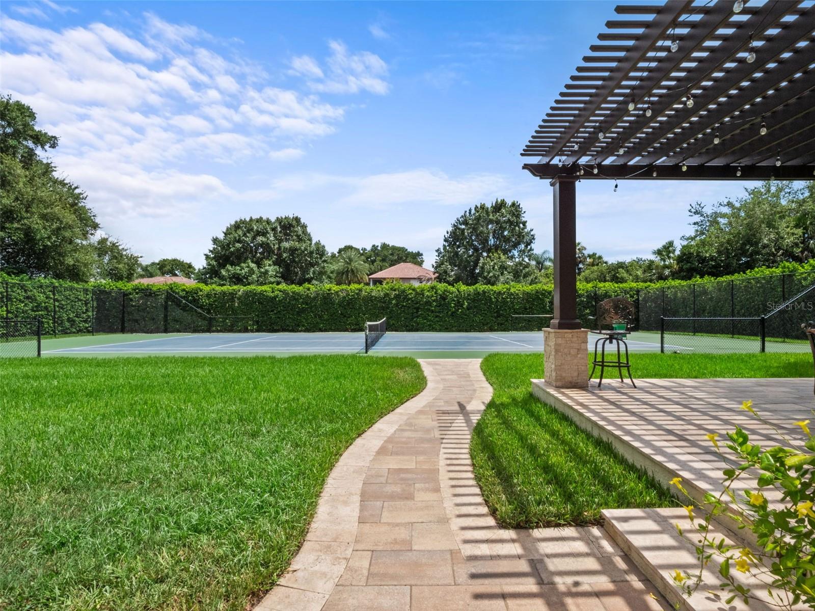 LAKE MARKHAM PRESERVE - Residential