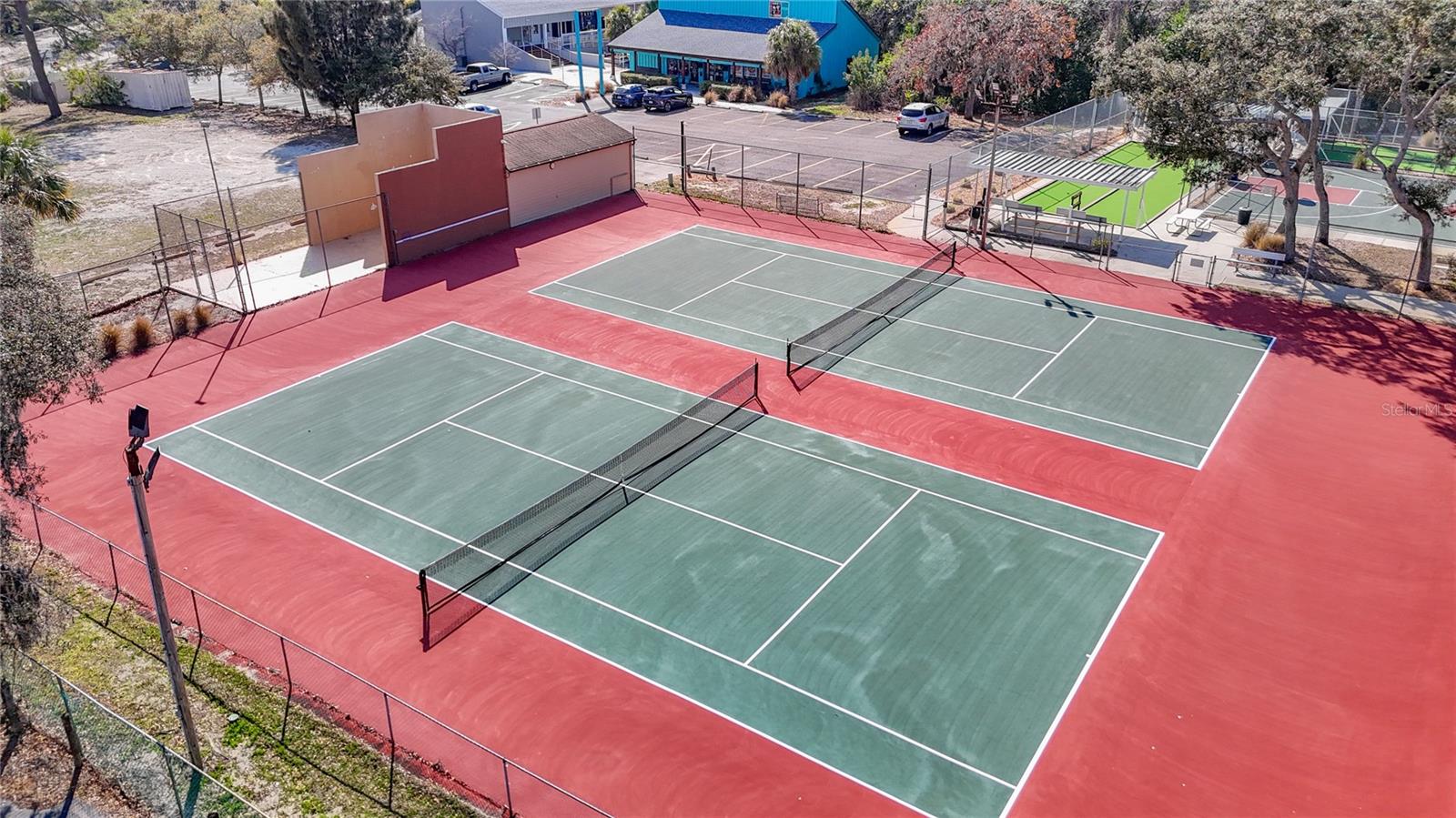 BEACON WOODS - Residential