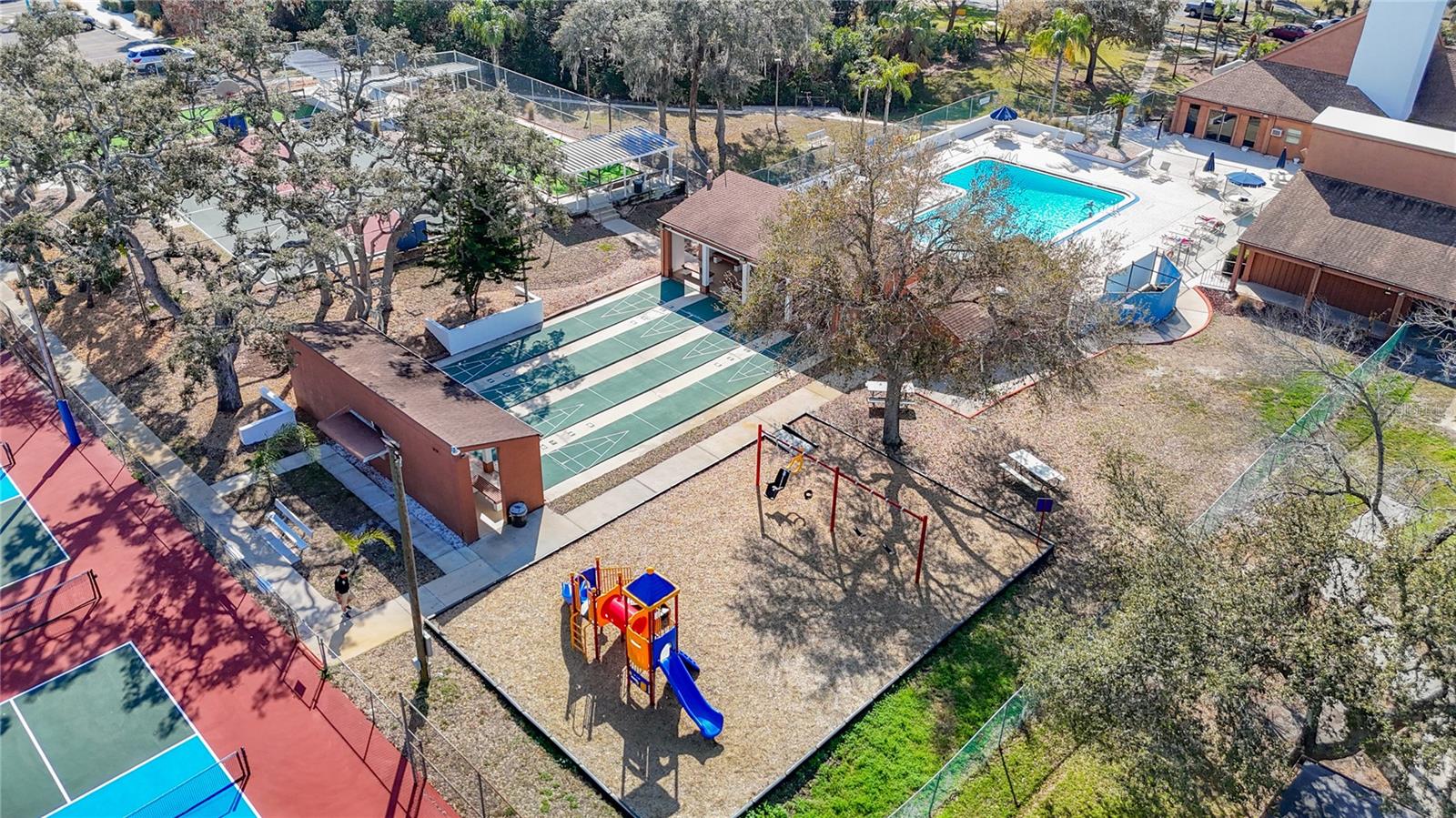 BEACON WOODS - Residential