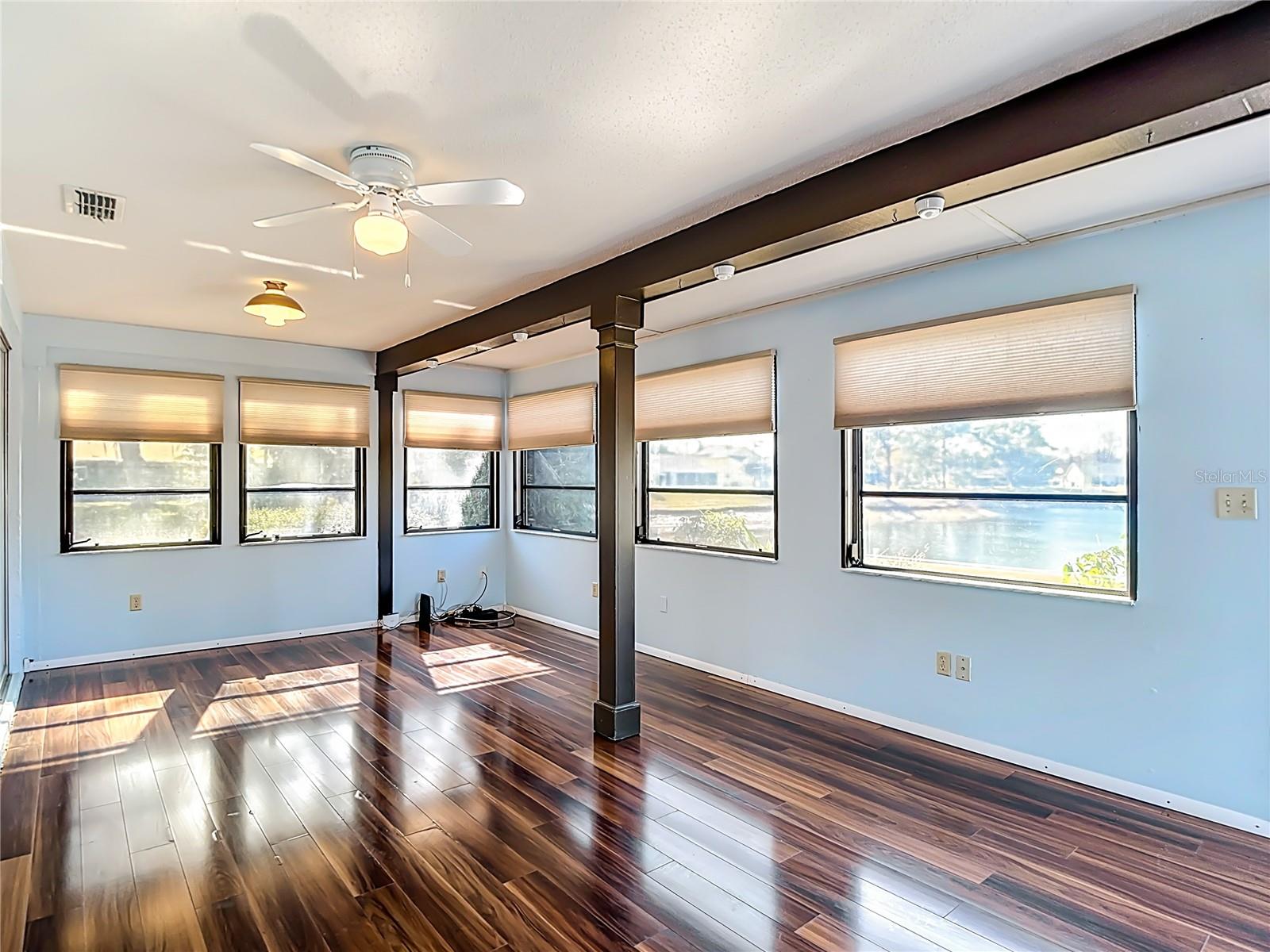 BEACON WOODS - Residential