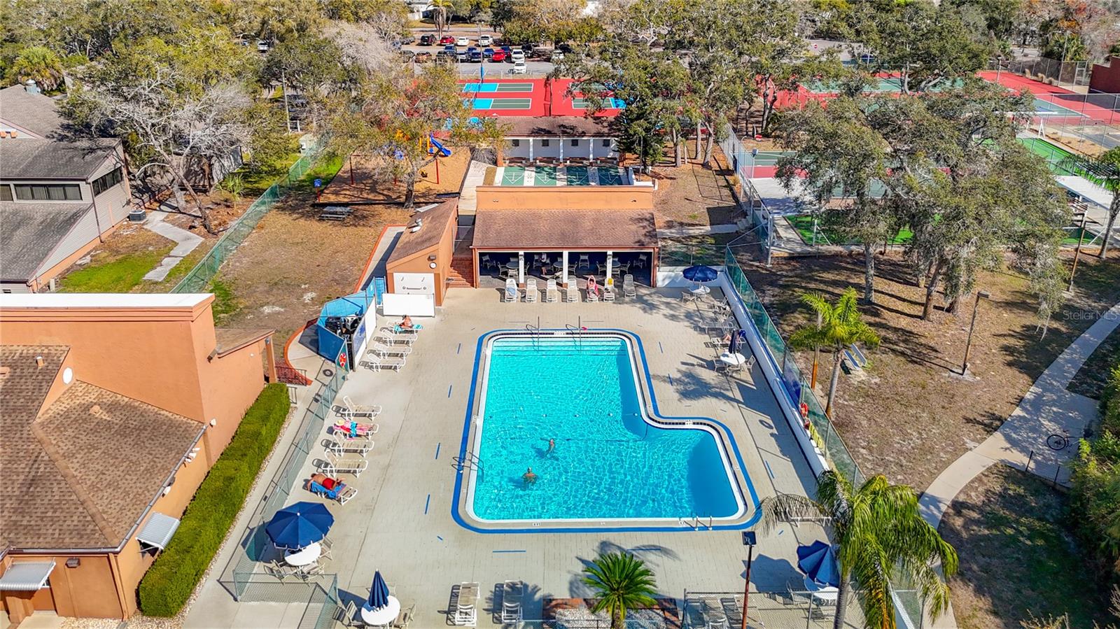 BEACON WOODS - Residential