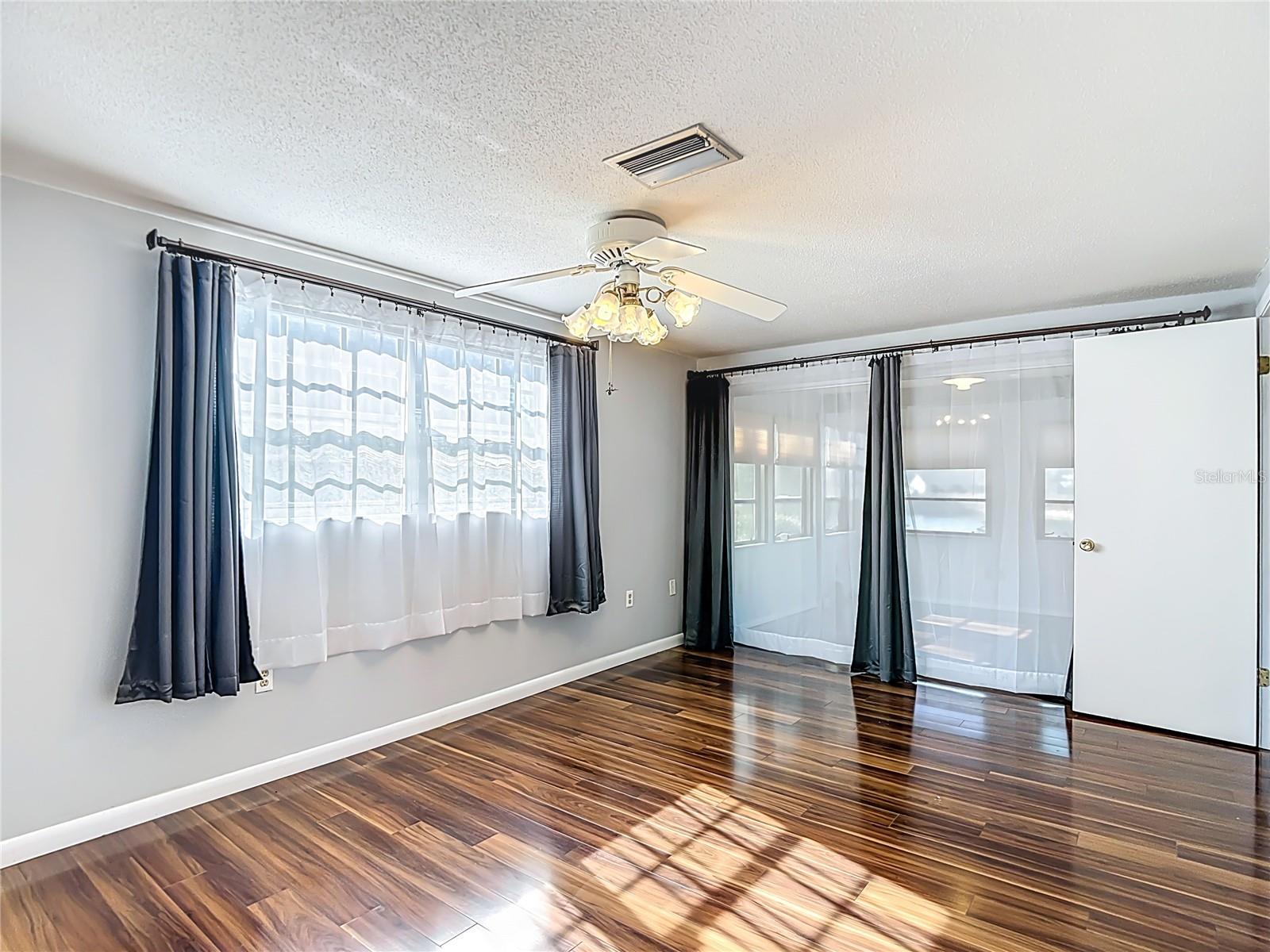 BEACON WOODS - Residential