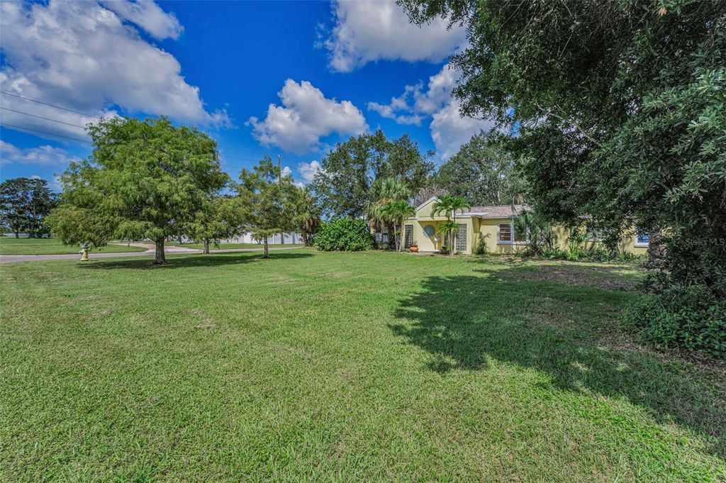 Photo of 645 Villagrande Avenue S, St Petersburg, FL 33707 (MLS # TB8420066)