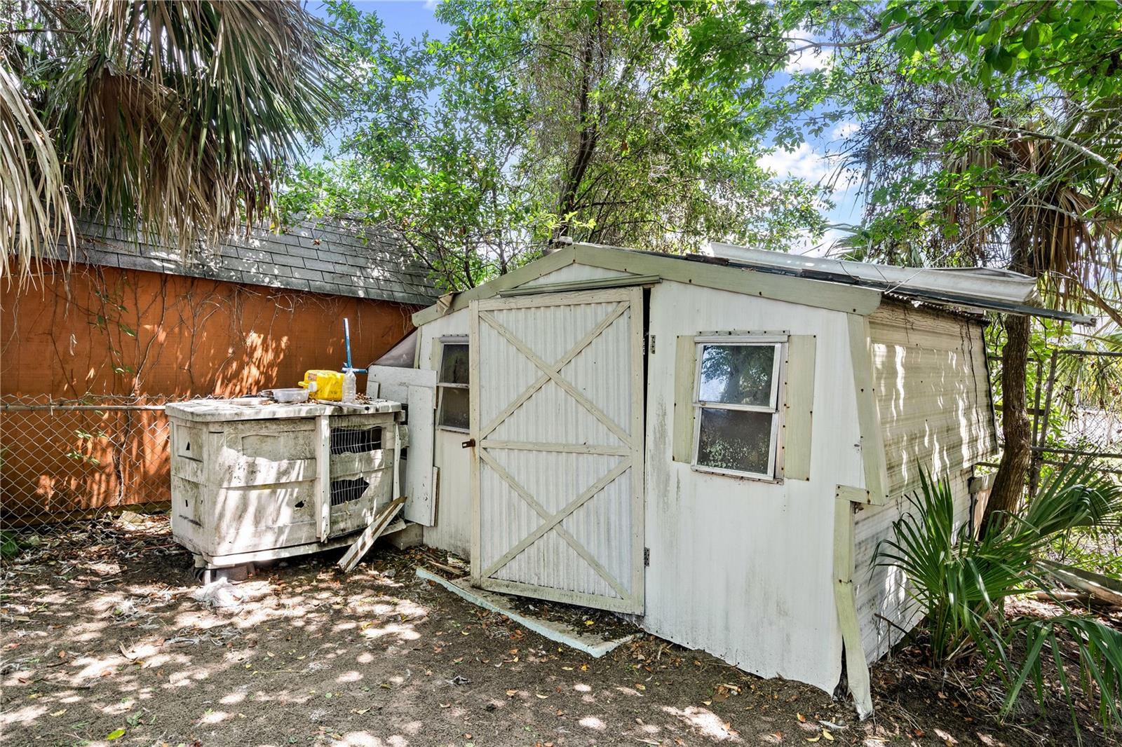 SILVER SPRINGS SHORES - Residential