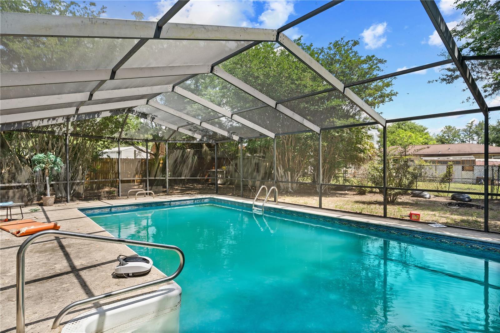 SILVER SPRINGS SHORES - Residential