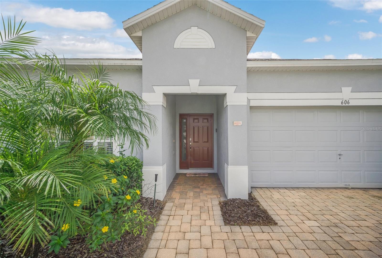 606 BALMORAL DRIVE