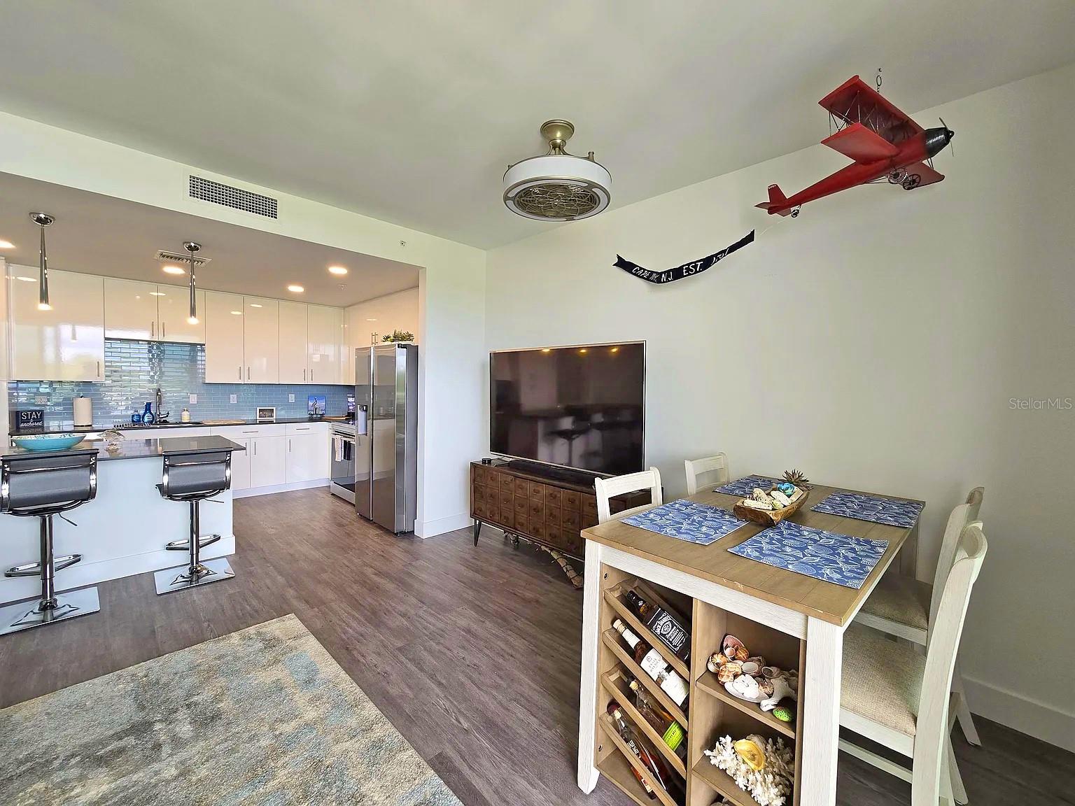 THE STRAND OF SARASOTA - Residential