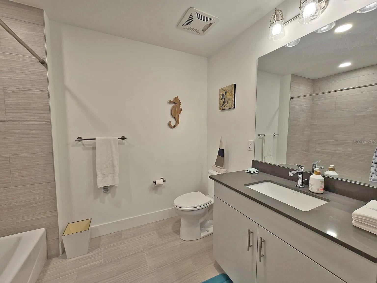 THE STRAND OF SARASOTA - Residential