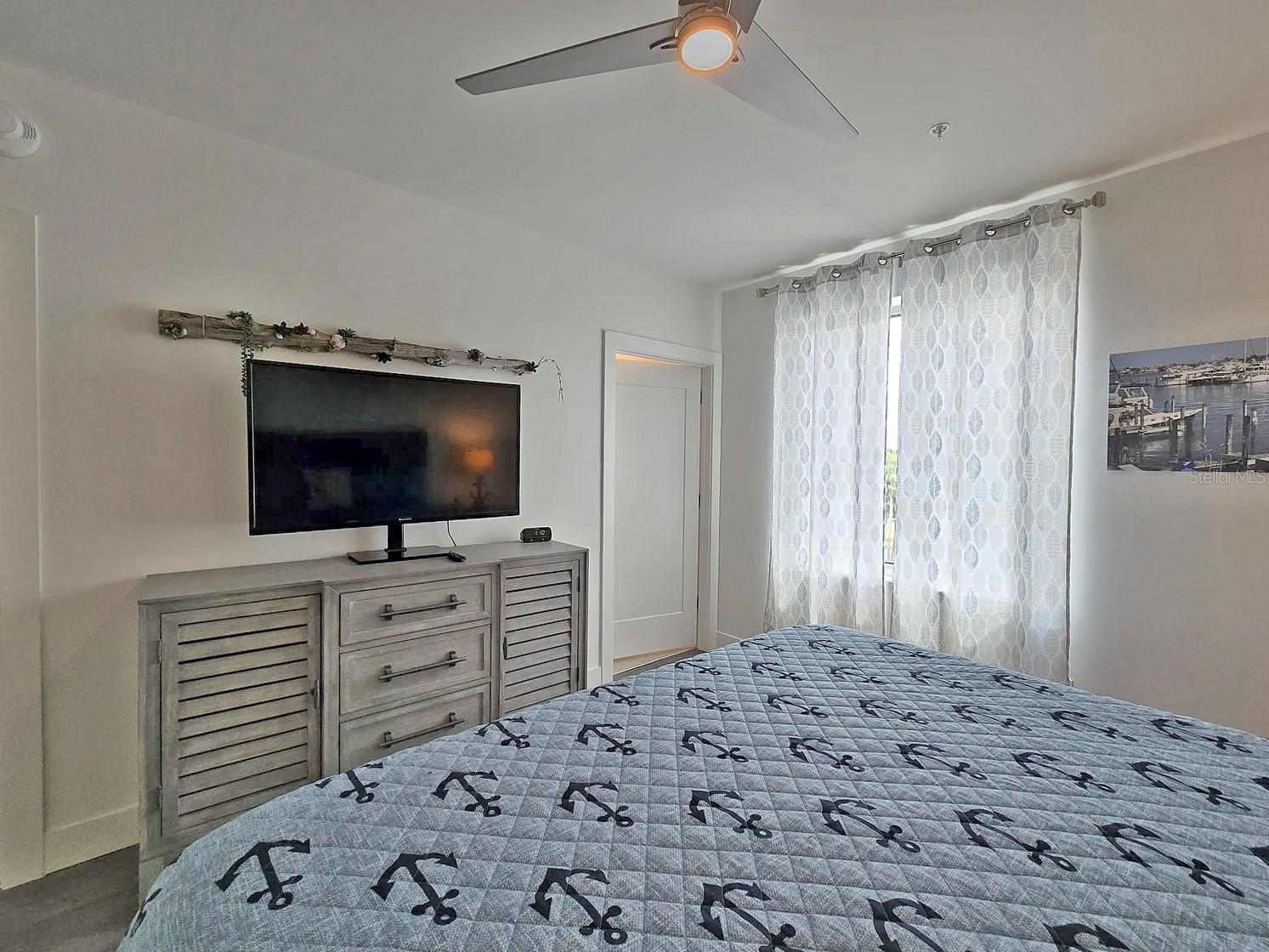 THE STRAND OF SARASOTA - Residential