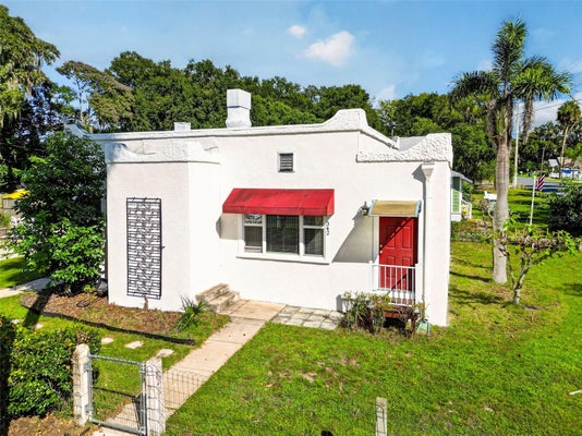 342 S CLAYTON ST, MOUNT DORA, FL 32757 - Image c2b7dbff01c2052a57e72ed52dd0792b/3408948248