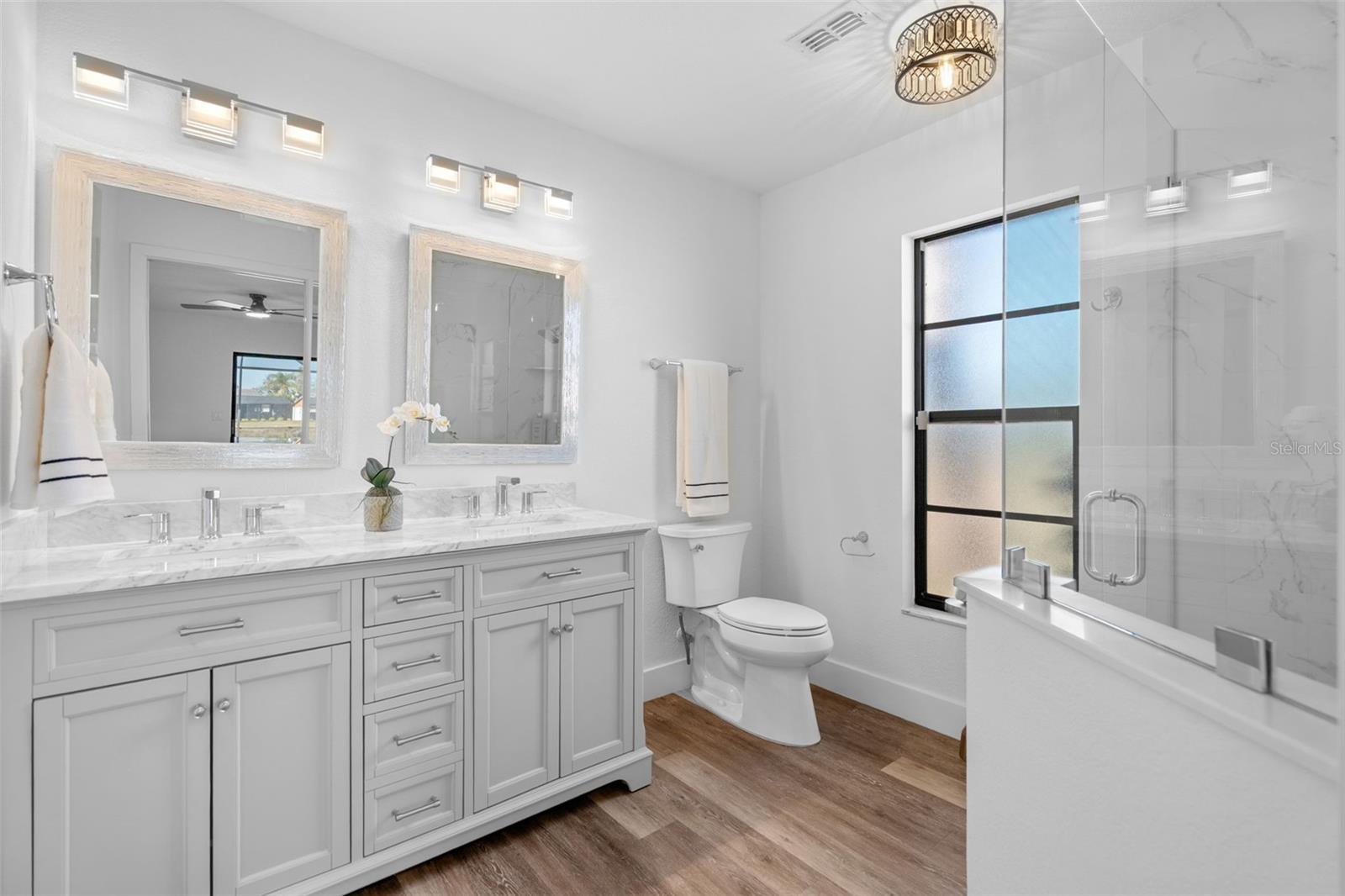 GULF GATE EAST - Residential