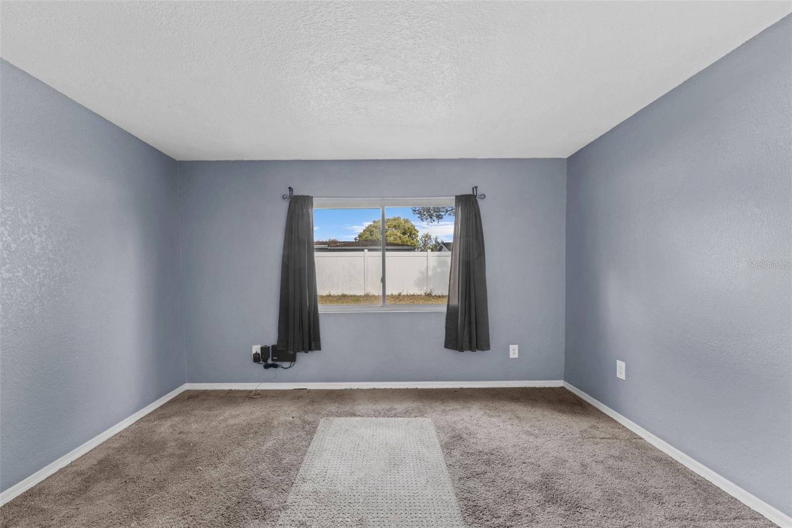 THE LAKES - Residential