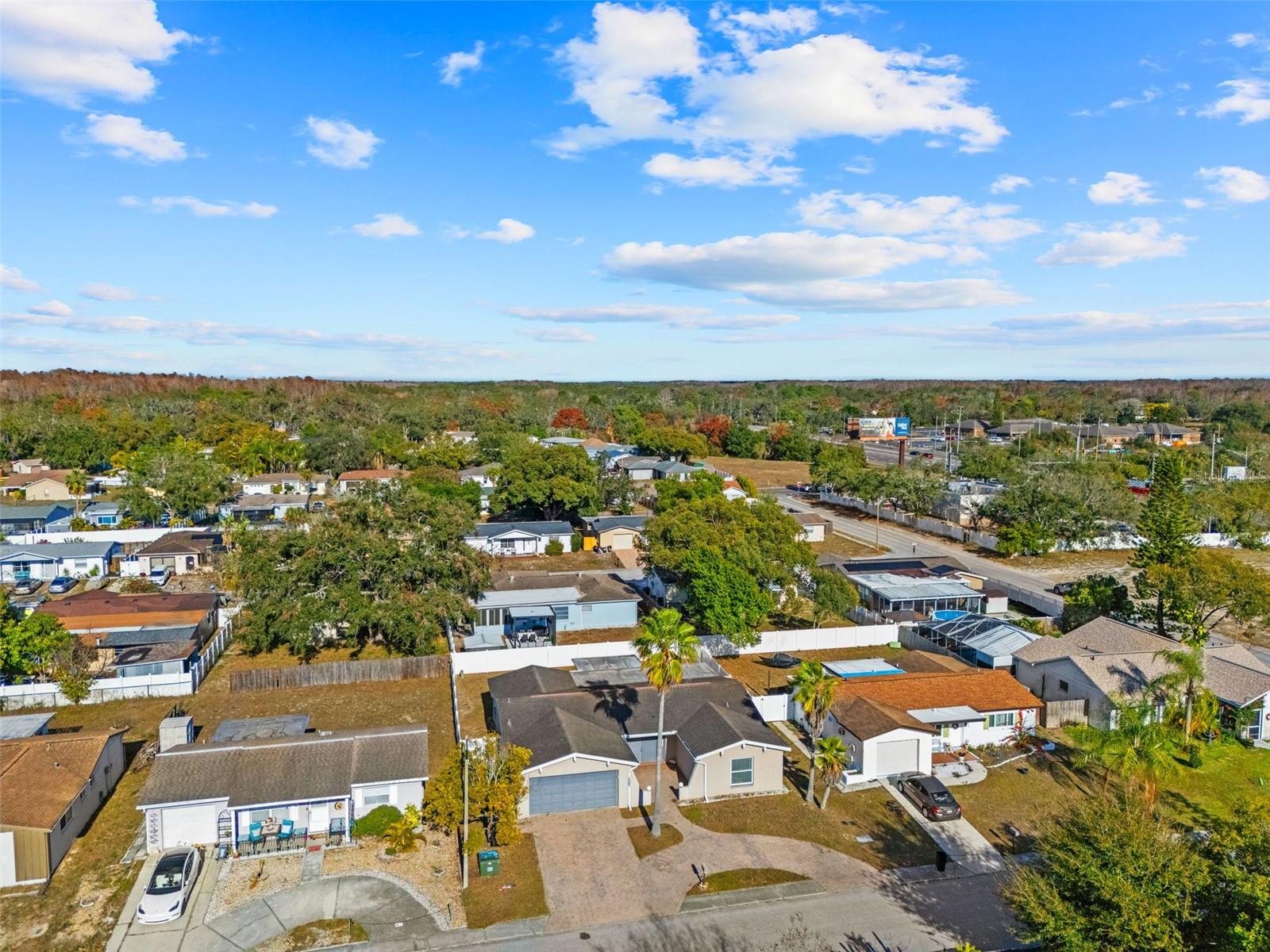 THE LAKES - Residential